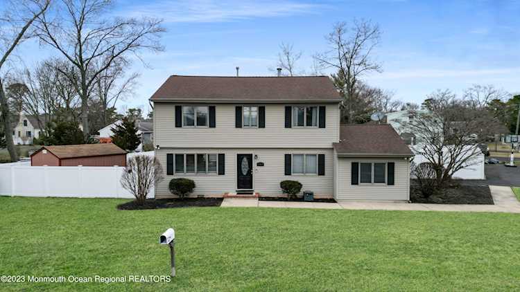 750 Old Burnt Tavern Rd Brick, NJ 08724