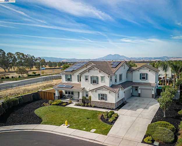 1949 Crowley Ct Brentwood, CA 94513