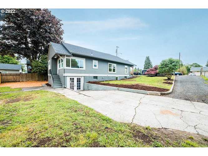 635 NW 8th AVE Camas, WA 98607