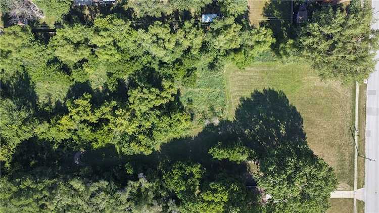 4700 Fairview Dr Pleasant Hill, IA 50327