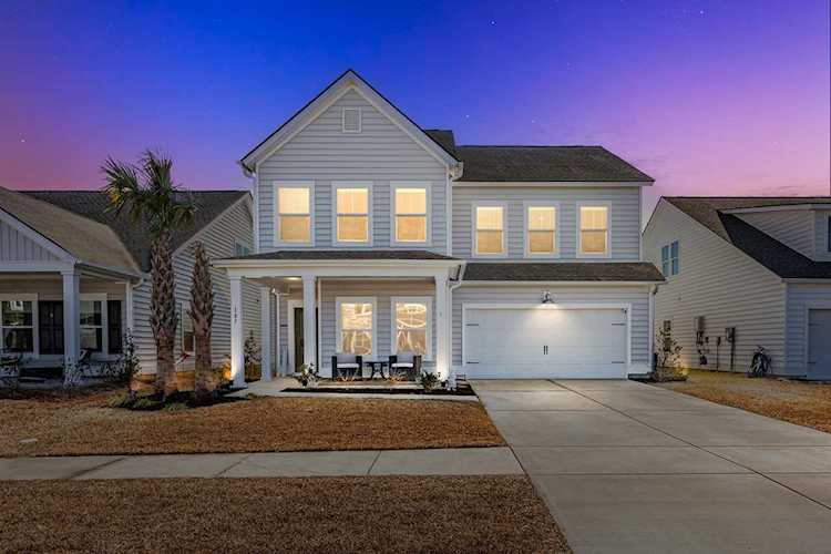107 Haverhill St Summerville, SC 29486 | MLS 23001906 Photo 1