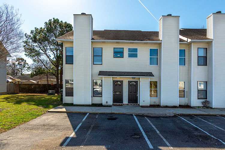 267 Pine Shadow Dr Goose Creek, SC 29445