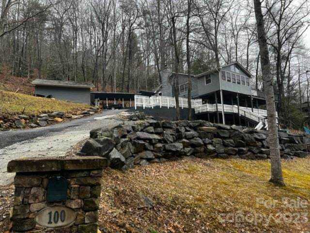100 Pearson Ln Black Mountain, NC 28711