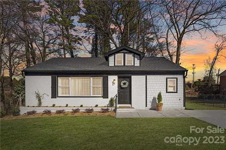 556 Bowman Rd Charlotte, NC 28217
