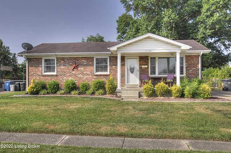 2700 Marguerite Dr Louisville, KY 40216