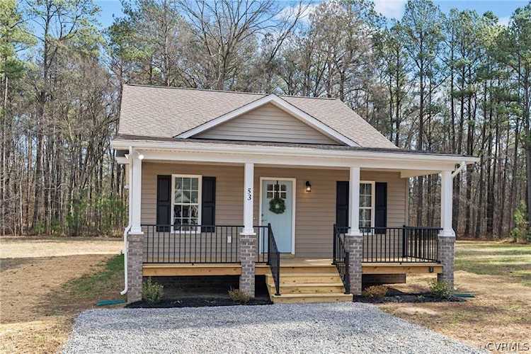 53 Rodman Rd Richmond, VA 23224 | MLS 2300518 Photo 1