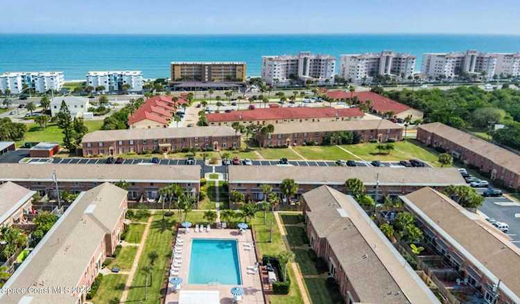 911 S Colonial Court #C Indian Harbour Beach, FL 32937