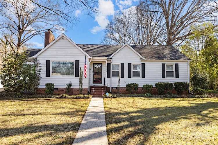 1618 Medford Dr Charlotte, NC 28205 | MLS 3935543 Photo 1