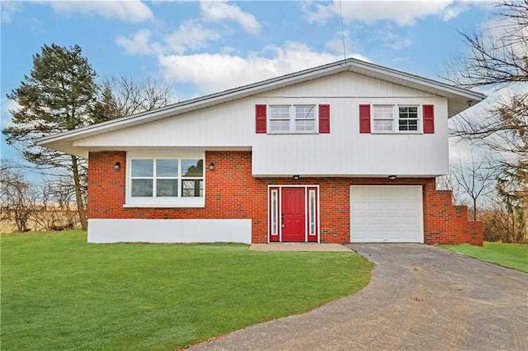 311 Allen Dr Northampton, PA 18067 | MLS 707703 Photo 1