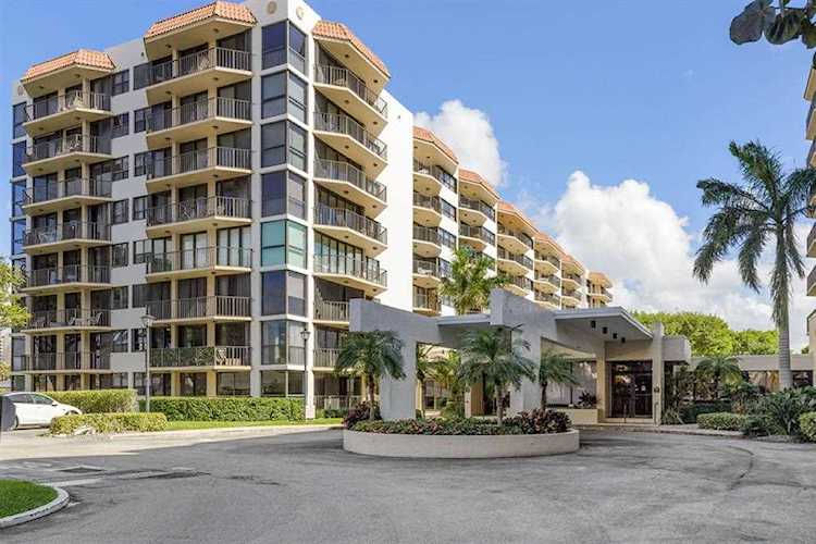 899 Jeffery Street #206 Boca Raton, FL 33487