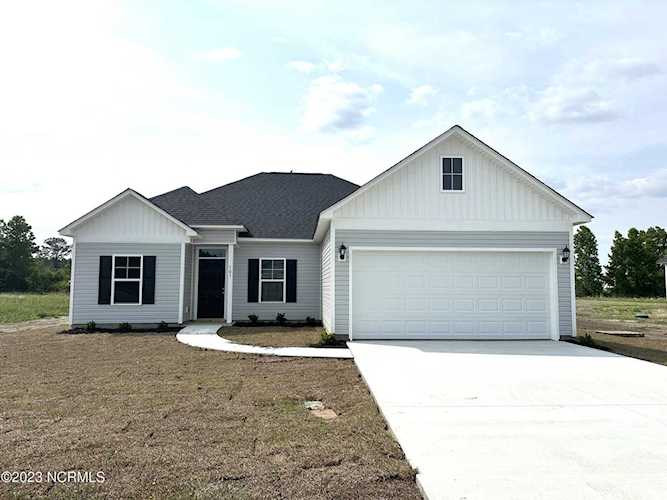 107 Adams Landing Way Maysville, NC 28555