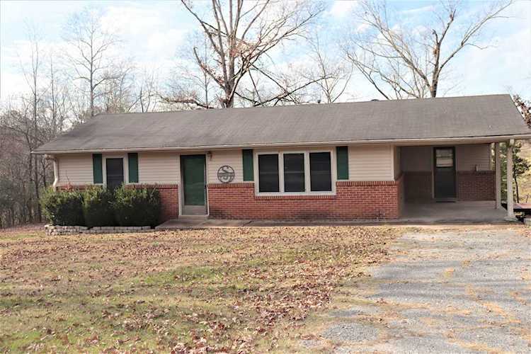176 Pine St Parsons, TN 38363