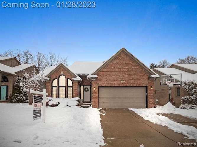 57504 Suffield Dr Washington Twp, MI 48094 | MLS 20230006378 Photo 1