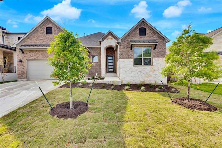 305 Independence DR Kyle, TX 78640