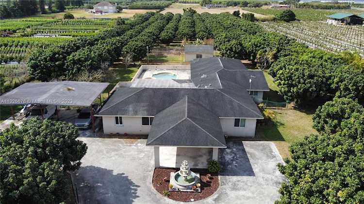 30980 SW 214th Ave Homestead, FL 33030