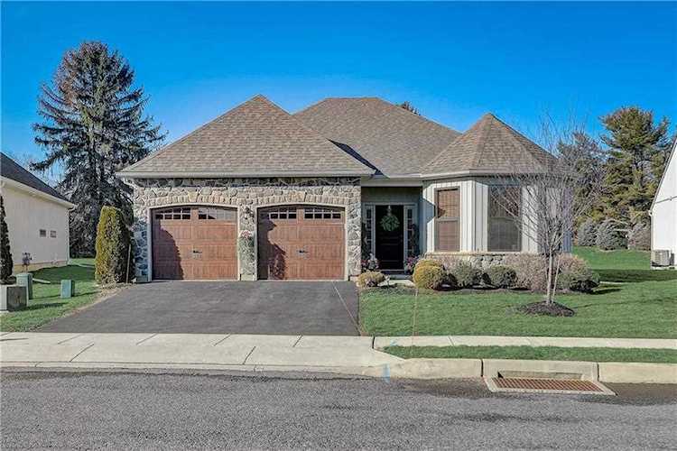 3479 Daylily Dr Emmaus, PA 18049