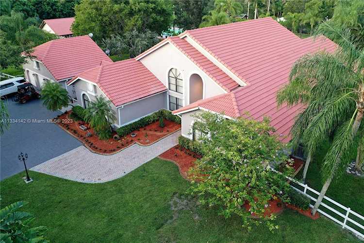 4800 SW 195th Ter Southwest Ranches, FL 33332