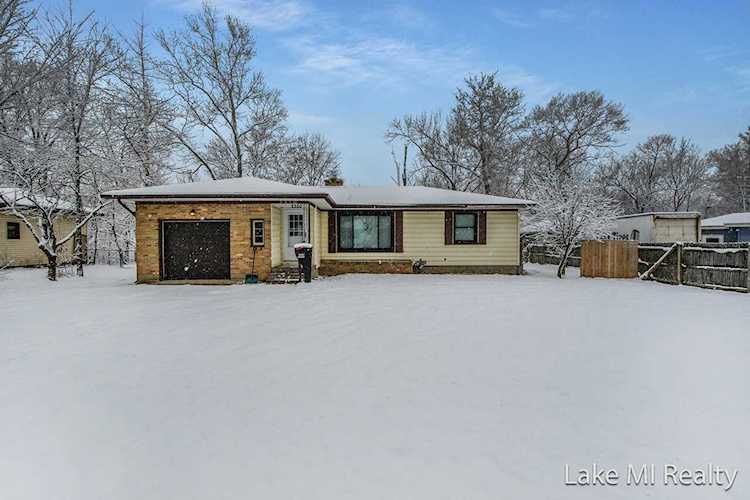 2350 Floyd St SW Wyoming, MI 49519 | MLS 23002755 Photo 1
