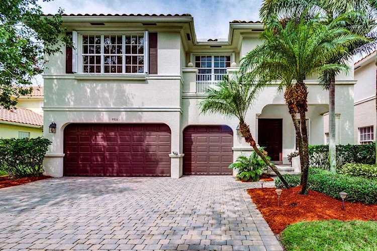 9916 Cobblestone Creek Drive Boynton Beach, FL 33472