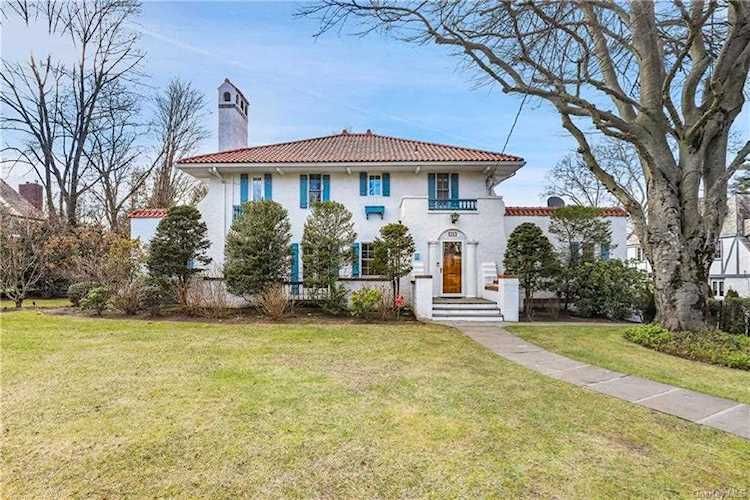 30 Cohawney Road Scarsdale, NY 10583