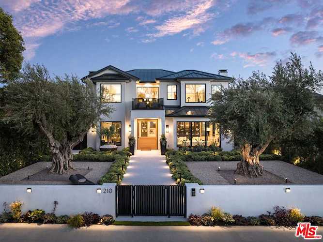 210 Marguerita Ave Santa Monica, CA 90402 | MLS 23236575 Photo 1