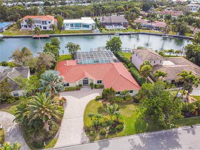 700 Old Compass Rd Longboat Key, FL 34228