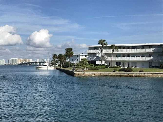 761 John Ringling Blvd #3ARLIN Sarasota, FL 34236