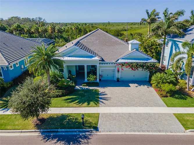 716 Manns Harbor Dr Apollo Beach, FL 33572