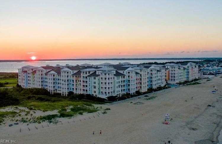 3738 Sandpiper Rd #113B Virginia Beach, VA 23456 | MLS 10471319 Photo 1