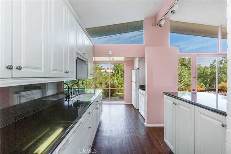 1742 El Rey Rd San Pedro, CA 90732