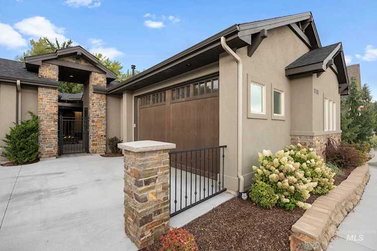 9701 W Tributary Garden City, ID 83714 | MLS 98864027 Photo 1