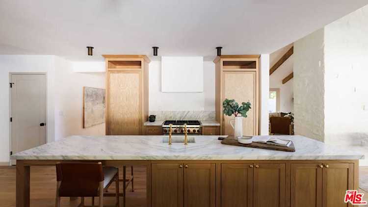 16447 Marbro Dr, Encino, CA 91436 | RubyHome Photo 1