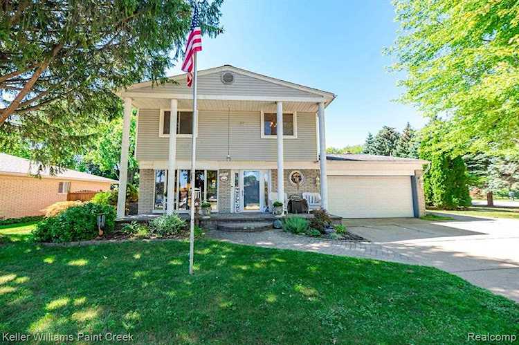 35853 Kincaid, Clinton Township, MI 48035 in Concord Green|Macomb MLS# 60138008 Photo 1