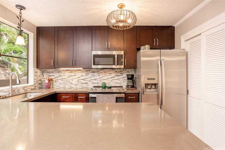 340 Kawaihae Street #E Honolulu, HI 96825