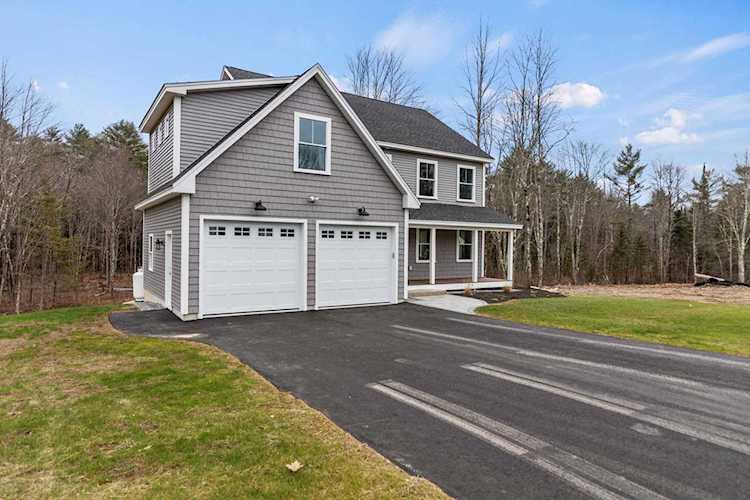 20 Strawberry Ln Windham, ME 04062