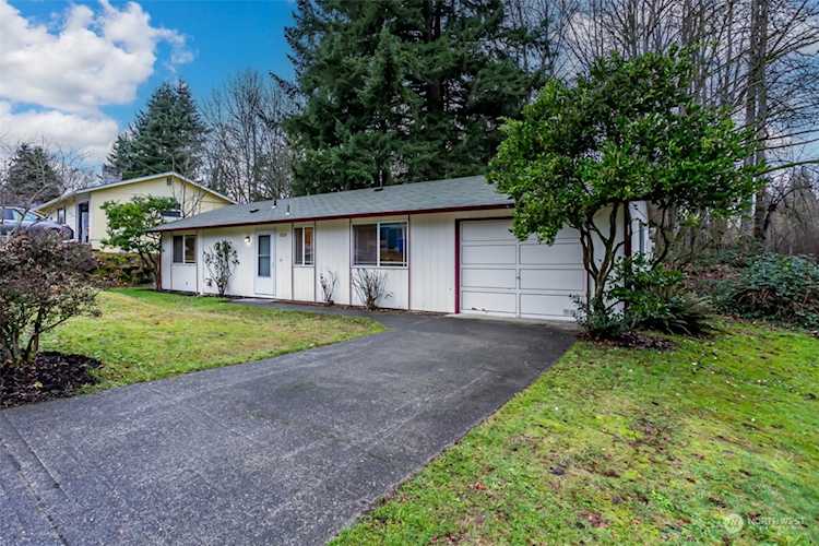 983742526 Olympic Blvd86 - PuyallupPuyallupPOTENTIAL. Whether you're an investor looking for your next project or rental, or you're a buyer...ParkwoodPierce2029624WAhome for salePuyallup Photo 1