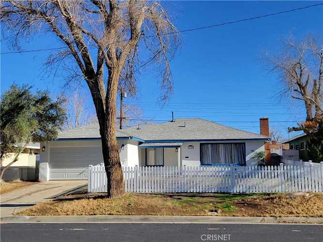 44152 Gadsden Ave Lancaster, CA 93534