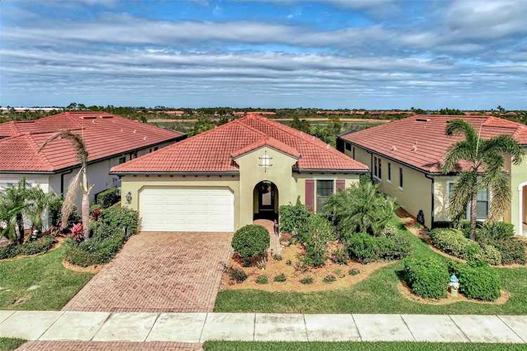 10330 Medjool Dr Venice, FL 34293