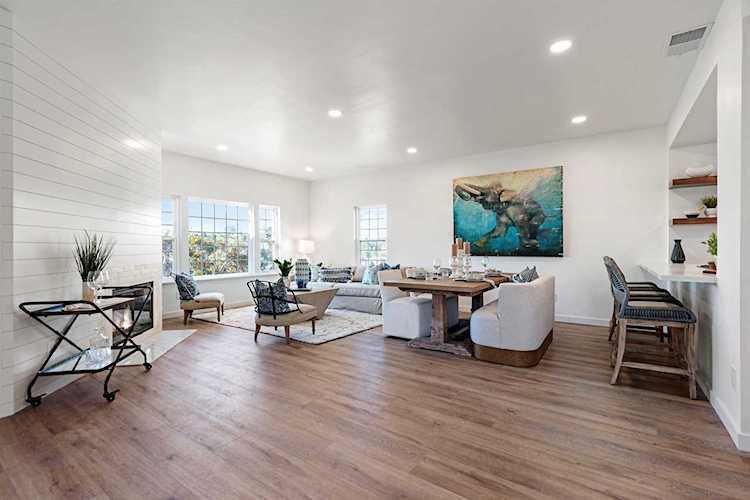 836 Ida Ave. Solana Beach, CA 92075