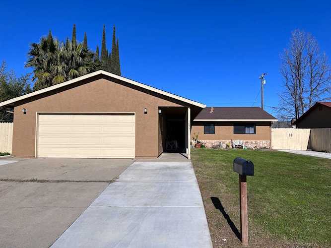 1877 18th Street Olivehurst, CA 95961