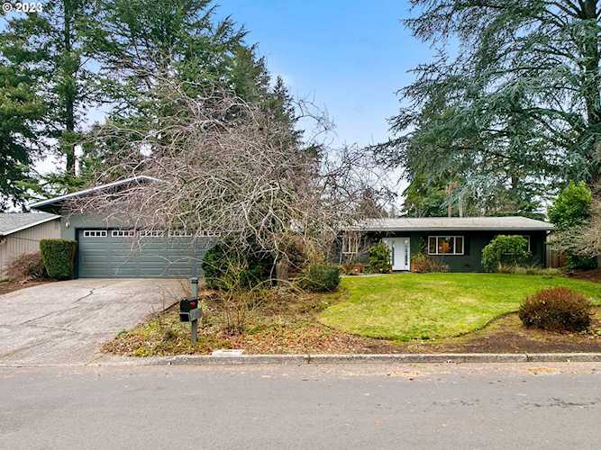 We Know Portland | 11075 SW Muirwood DR, Portland, OR 97225 Photo 1