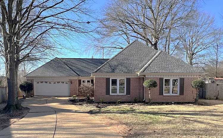 169 Ellas Pond Cv Collierville, TN 38017