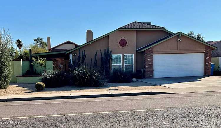 4945 W Acoma Drive Glendale, AZ 85306 | MLS 6512402 Photo 1