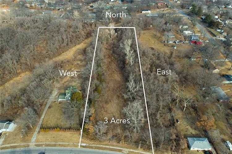 4736 Parallell Parkway Kansas City, KS 66104