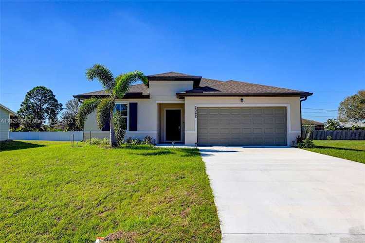 2068 SW Mcallister Ln Port St. Lucie, FL 34953