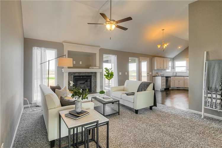 4903 NE 102nd St Kansas City, MO 64156