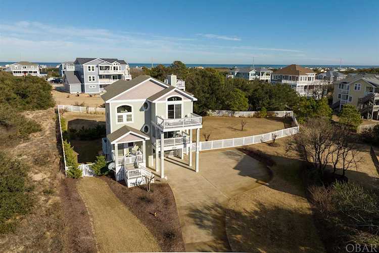 311 Apollo Court Kitty Hawk, NC 27949