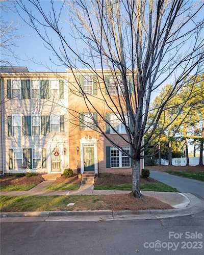 15719 King Louis Ct Charlotte, NC 28277 | MLS 3938760 Photo 1