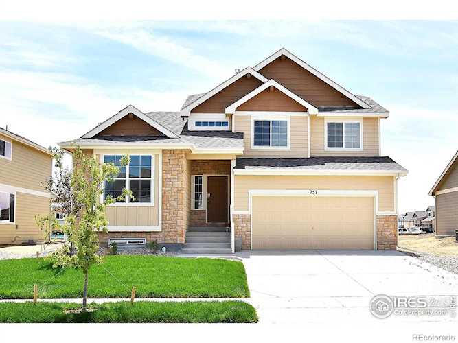 932 Maplebrook Dr Windsor, CO 80550