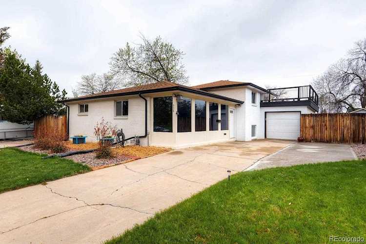 558 Ursula St Aurora, CO 80011 | MLS 8677383 Photo 1